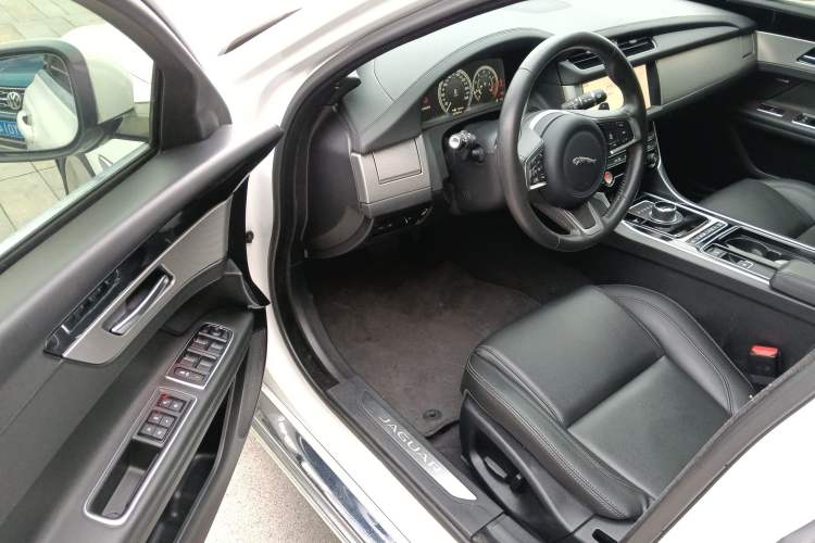 Used Jaguar XFL 2020 XFL 2.0T P200 Two-Wheel-Drive Elite Edition