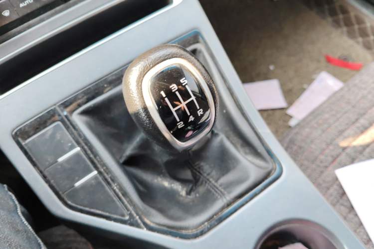 Used Geely Auto Emgrand 2019 Leading Edition 1.5L Manual Luxury Model China VI Standard
