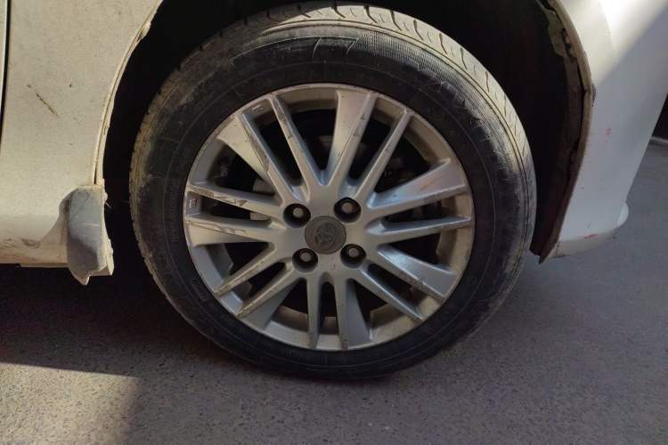 Used Toyota YARiS L Zhi Xiang 2017 1.5E CVT Dynamic Edition Right Front Wheel Hub