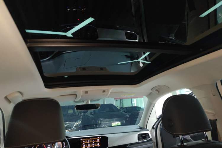 Used Volkswagen Tayron 2021 330TSI Two-Wheel-Drive 3rd Anniversary Limited Edition
