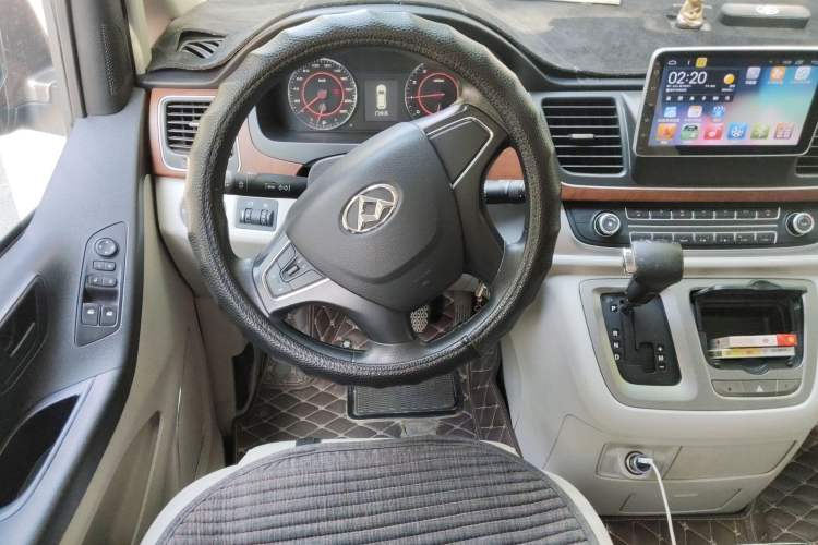 Used SAIC MAXUS G10 2016 2.0T Automatic Fashion Edition
