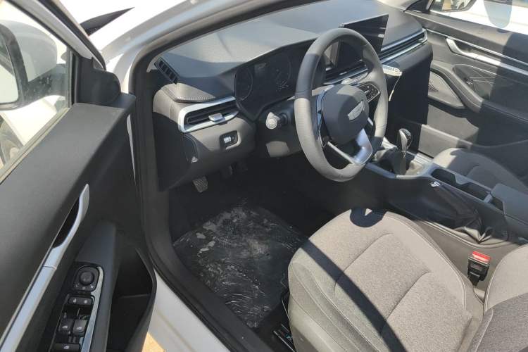 Used Geely Auto Emgrand 2025 4th Generation 1.5L Manual - Starry Edition
