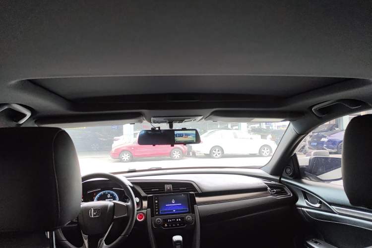 Used Honda Civic 2021 HATCHBACK 220TURBO CVT New Trendsetter