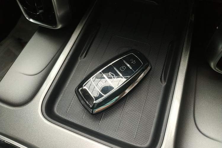 Used Haval DARGO 2024 2.0T DCT Chinese Rural Dog Edition Vehicle Key