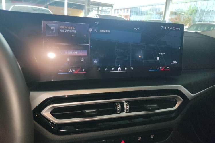 Used BMW 3 Series 2024 325i M Sport Package Audio And AC Panel