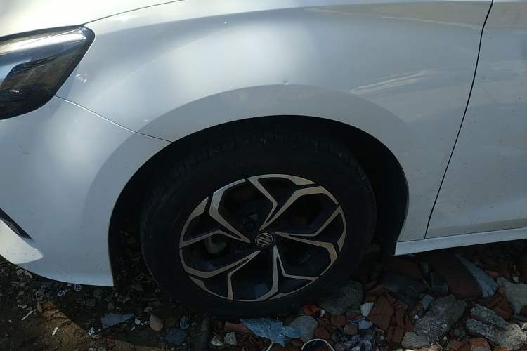 Used MG 5 2023 180 DVVT CVT Luxury Edition
