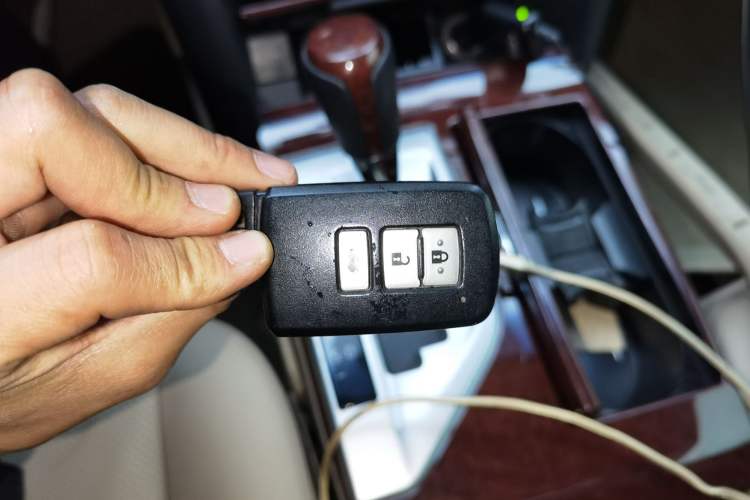 Used Toyota Camry 2012 2.5G Luxury Edition