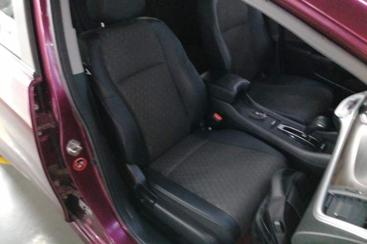 Used Honda Jade 2017 1.8L automatic Comfort version 5 seats