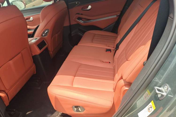 Used BYD Tang L 2025 DM 175KM Drone Player Edition Left Rear Seat