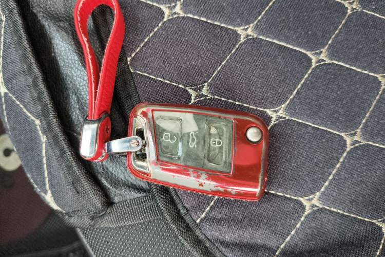 Used Volkswagen T-ROC 2022 280TSI DSG Two-Wheel Drive Elite PLUS Vehicle Key