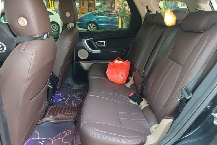 Used Land Rover Discovery Sport 2016 2.0T HSE Left Rear Seat