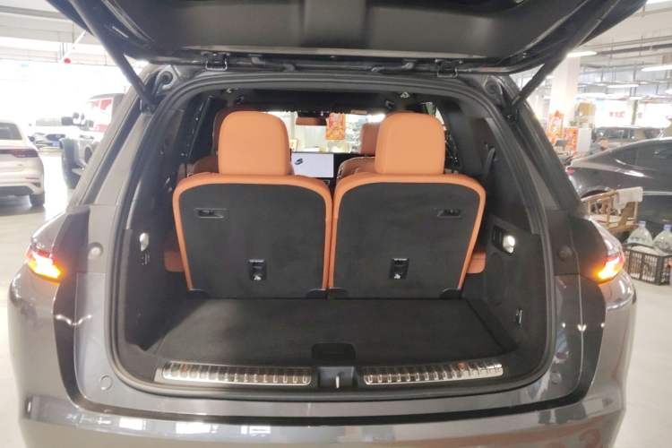 Used Li Auto L8 2024 Pro Model