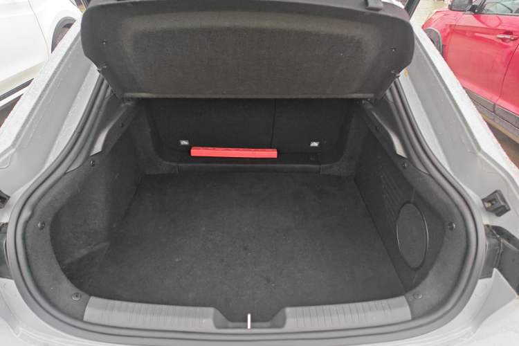 Used CHANGAN UNI-V 2023 2.0T Sport Edition Trunk