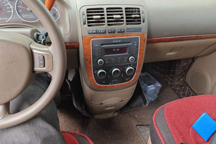 Used Buick GL8 2011 2.4L CT Comfort Edition