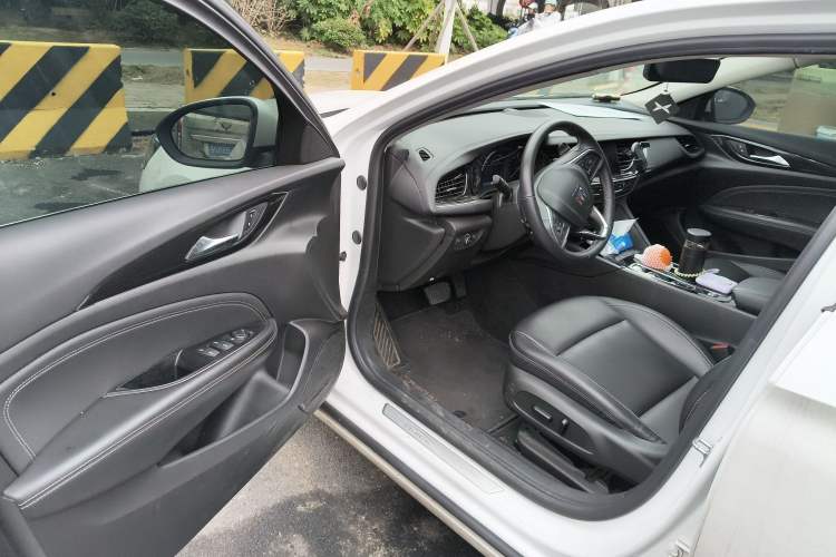 Used Buick Regal 2024 25T Deluxe Edition