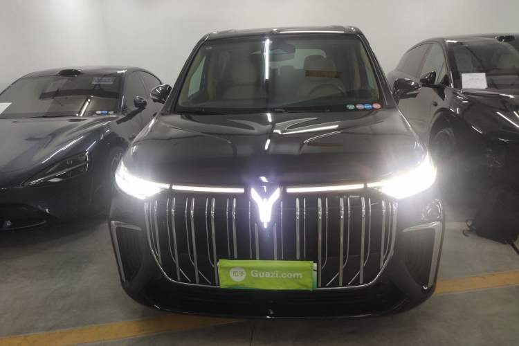 Used VOYAH Dream 2022 Low-Carbon Edition Dream+ Smart Enjoyment Package Front