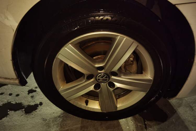 Used Volkswagen Golf 2015 1.4TSI Automatic Luxury Model
