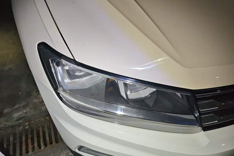 Used Volkswagen Tiguan L 2017 330TSI Automatic Two-Wheel Drive Luxury Edition Right Front Headlight