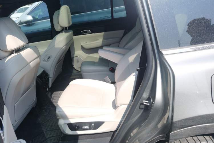 Used Li Auto ONE 2021 Extended-Range 6-Seater Version Left Rear Seat
