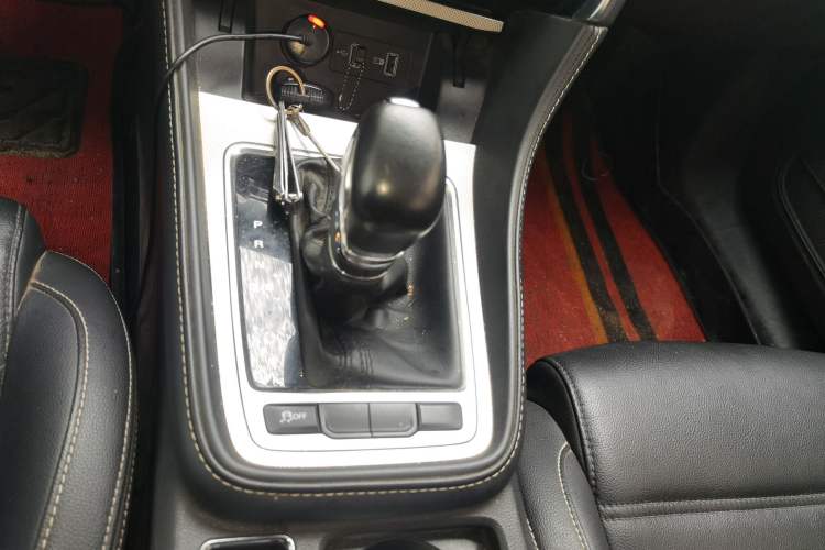 Used MG 6 2019 20T Automatic Sport Edition Gear Lever