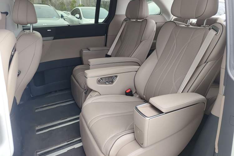 Used XPeng X9 2025 740 Ultra-Long Range Max