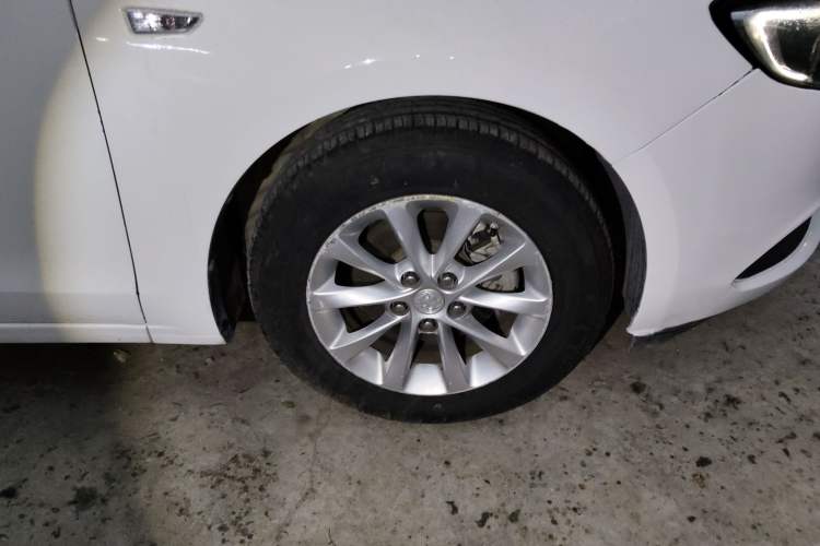 Used Buick GT 2018 15T Dual-Clutch Advanced Model China V Standard
