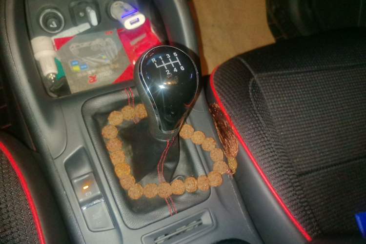 Used Changan CS75 2014 2.0L Manual Luxury Version China IV Standard