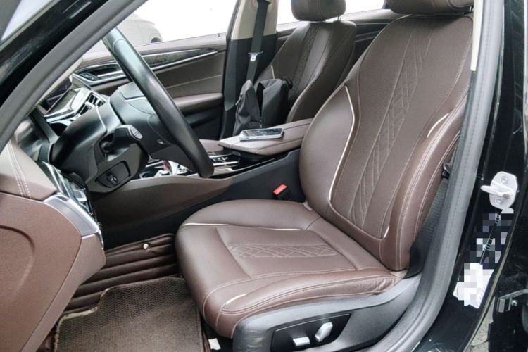 Used BMW 5 Series 2021 525Li Luxury Package
