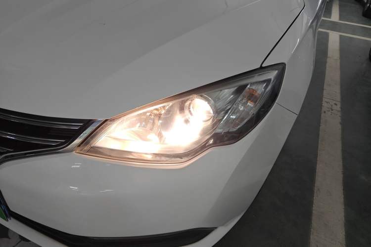 Used Roewe 360 2015 1.5L Automatic Luxury Edition
