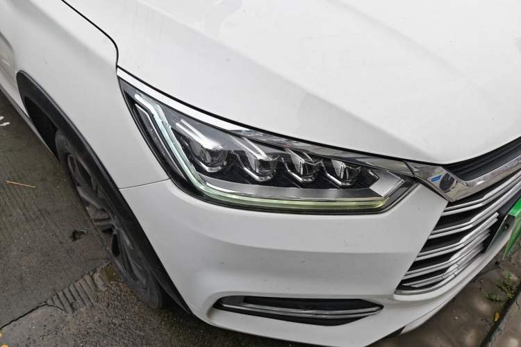 Used BYD Song New Energy 2019 Song DM 1.5TID Smart Connect Sharp Edition Right Front Headlight