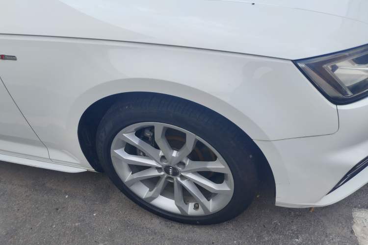 Used Audi A4L 2018 30th Anniversary Edition 40 TFSI Fashion Model