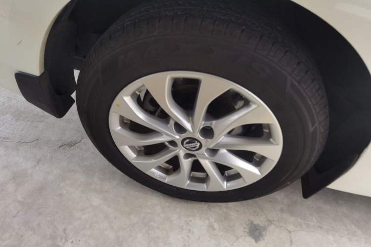 Used Nissan Sylphy 2022 Classic 1.6XL CVT Luxury Edition Right Rear Wheel Hub