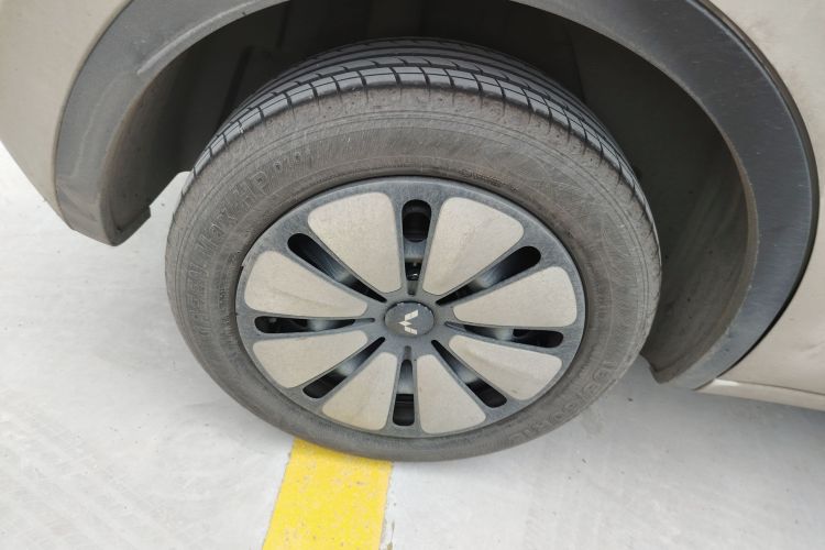 Used Wuling Bingo 2023 410 km Lingxi Deluxe Edition
