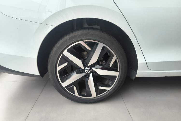 Used Volkswagen Lamando 2024 Lavida L 280TSI DSG Cool & Spicy Edition
