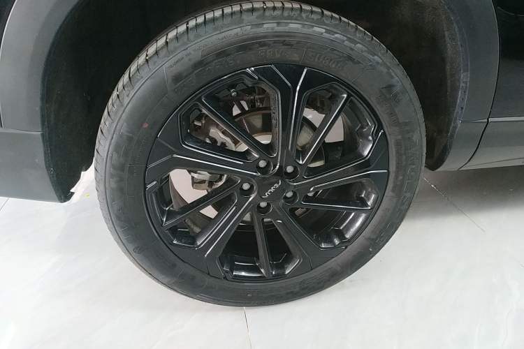 Used Dongfeng Aeolus Huge 2025 Mach Power 1.5T Luxury Version