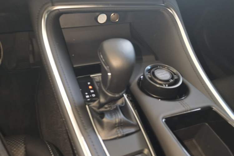 Used Toyota Avalon 2024 2.0L Ambition Edition
