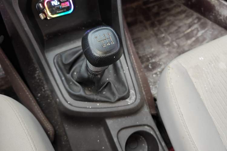 Used Wuling Hongguang V 2022 1.5L Jingqu Edition Electric-Assist LAR