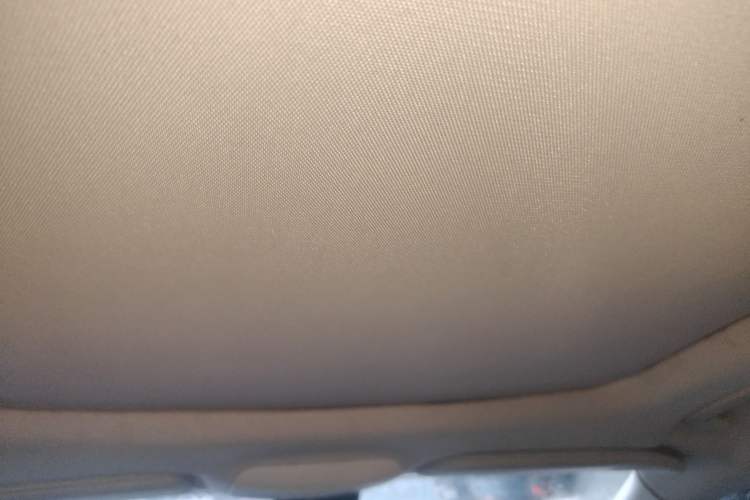 Used Ford Edge 2015 2.0T GTDi Two-Wheel-Drive High-Line Version
