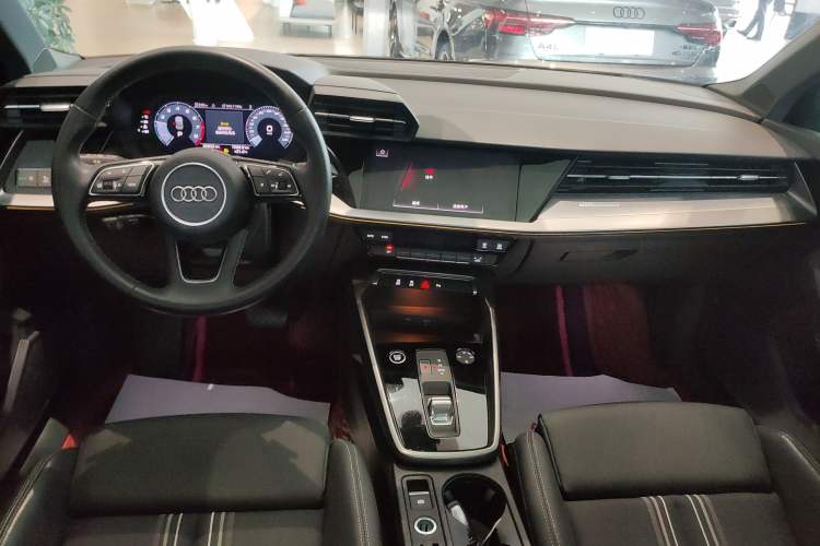 Used Audi A3 2024 A3L Limousine 35 TFSI Fashion Sport Model Center Console