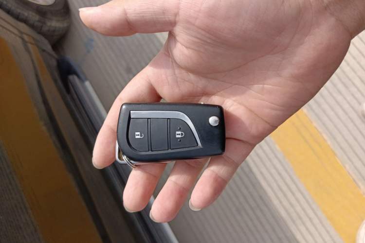 Used Toyota Highlander 2015 2.0T Two-Wheel Drive Elite Edition 7 Seats
