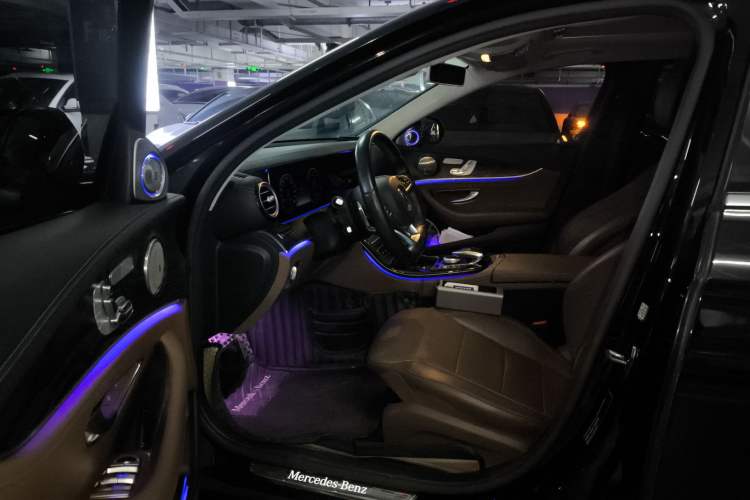 Used Mercedes-Benz E-Class 2016 E 300 L Sporty and Stylish Model
