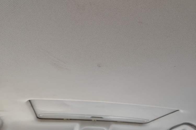 Used Haval H2 2017 Red-Label 1.5T Automatic Two-Wheel Drive Luxury Model Headliner