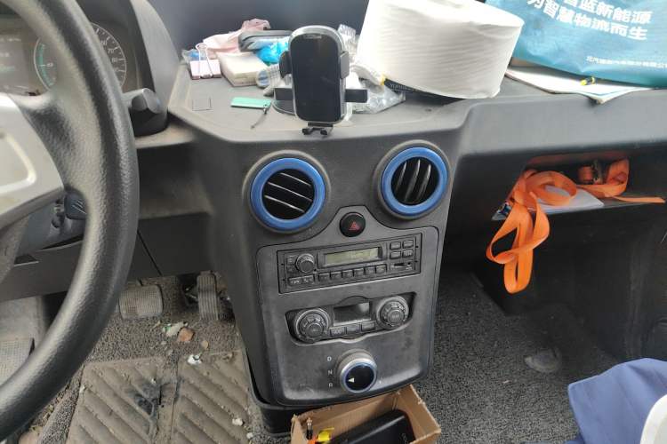 Used Foton Intelligent Blue Elf E7 2023 Pure Electric Van Flat Roof 2 Seats CATL 46.36 kWh