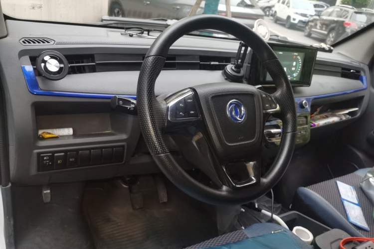 Used Dongfeng Yufeng EM26 