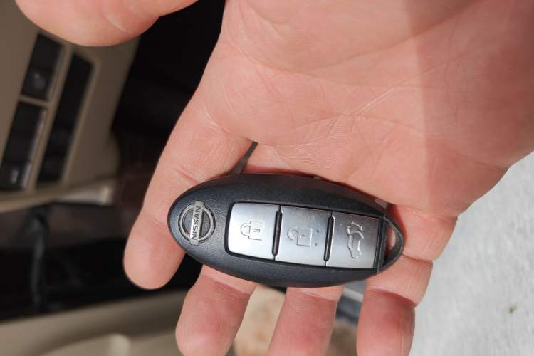 Used Nissan Patrol 2016 5.6L Standard Edition Vehicle Key