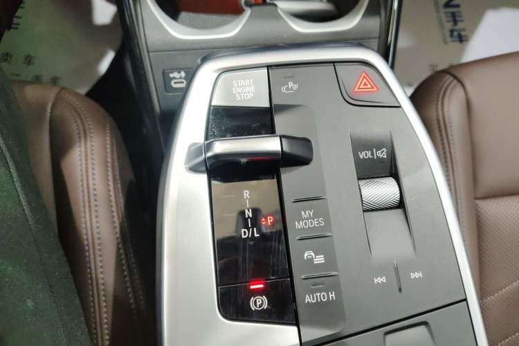 Used BMW X1 2023 sDrive25Li X Design Package Gear Lever