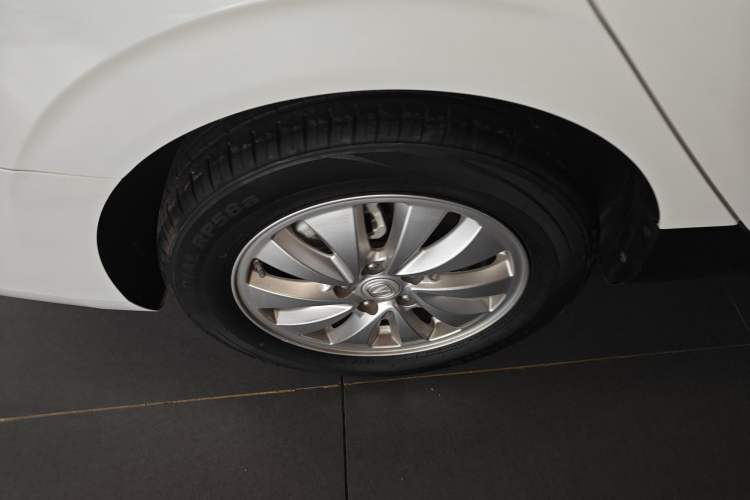 Used Changan Eado New Energy 2022 EV460 Smart Ride-Hailing Edition – Lithium Iron Phosphate