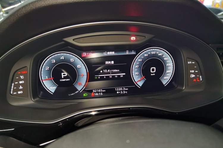 Used Audi Q7 2021 45 TFSI quattro S line Sport model
