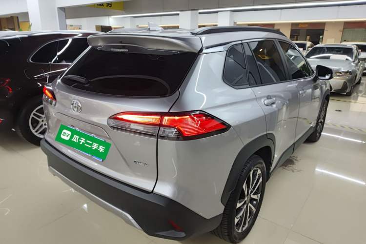 Used Toyota Corolla Cross 2024 2.0L Smart Electric Hybrid Dual-Engine Flagship Version Rear Right 45 Deg