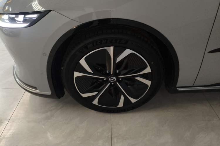 Used Mazda EZ-6 2024 Pure Electric 600 ZhiZun Edition
